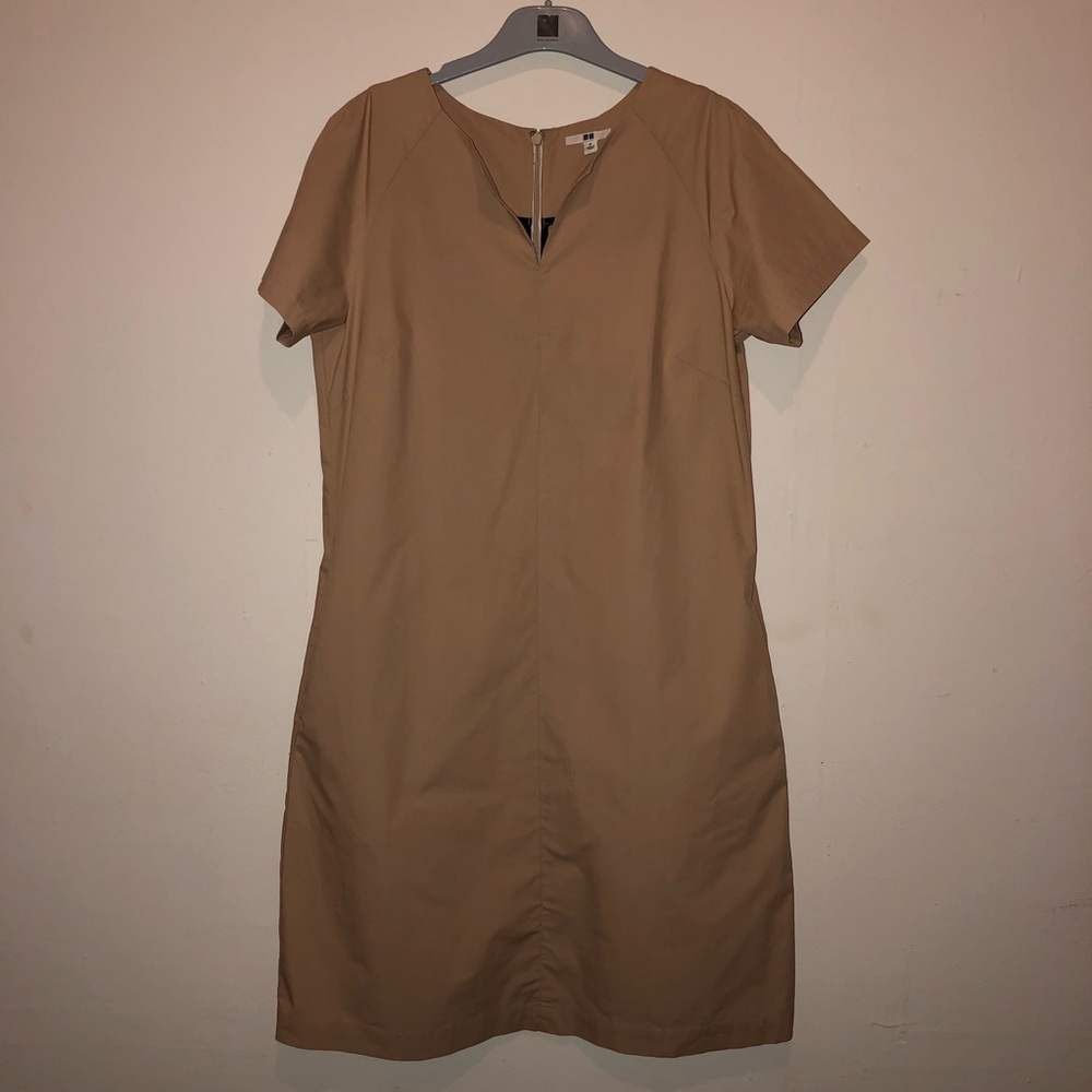 Uniqlo Tan Dress w/ POCKETS! 😱